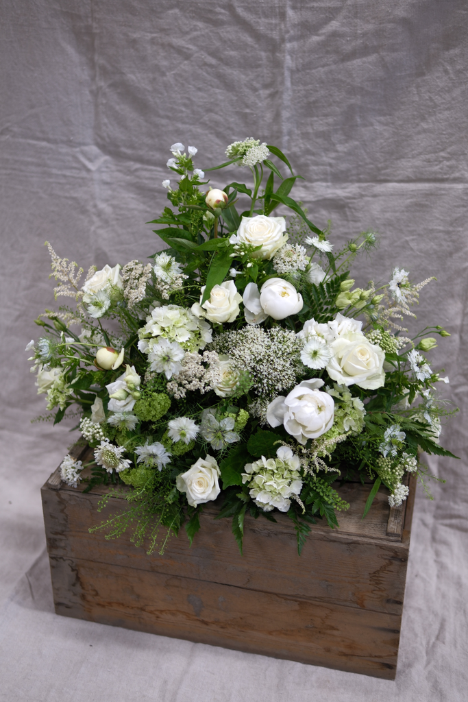 Båredekorasjon i seremoniens farger