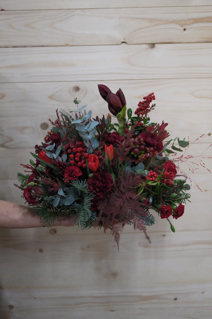 Dekoratørens dekorasjon rød